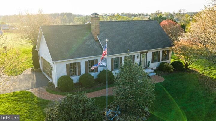 Property Photo:  13729 Cross Roads Avenue  PA 17322 