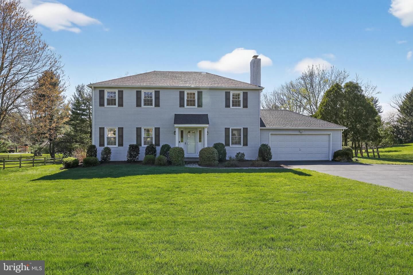 Property Photo: 606 Londonderry Drive PA 19382