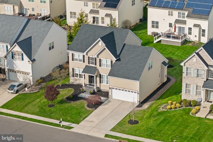 Property Photo:  16 Meadow Run Road  NJ 08505 