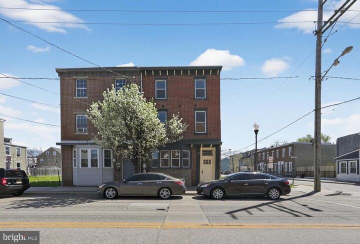 Property Photo:  122 N King Street  NJ 08030 