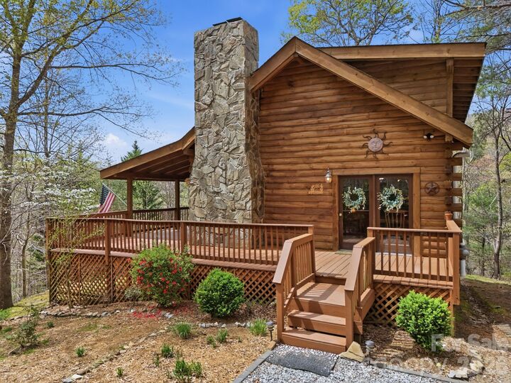 Property Photo: 3455 Valley Drive NC 28645