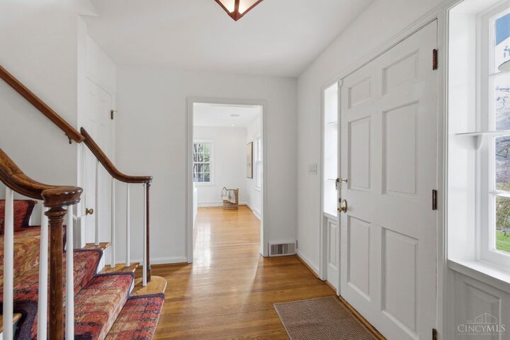 Property Photo: 2750 Lower Grandin Road OH 45208