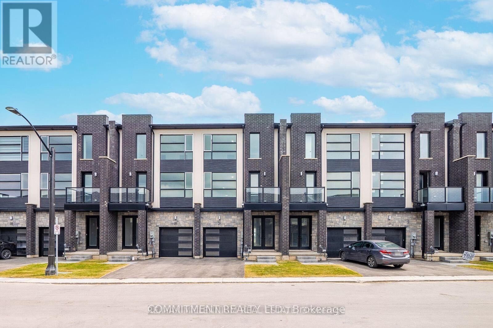 Property Photo:  21 Warren Trail  ON L3B 0N8 