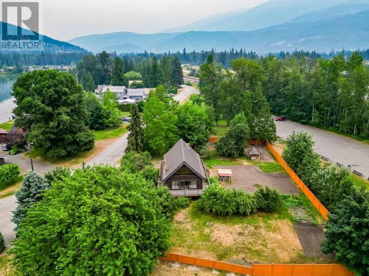 Property Photo: 1416 Silver Sands Road BC V0E 2V4