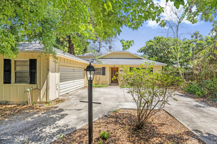Property Photo:  189 Grove Street  FL 32174 