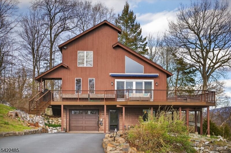 Property Photo:  32 Evergreen Trl  NJ 07462 