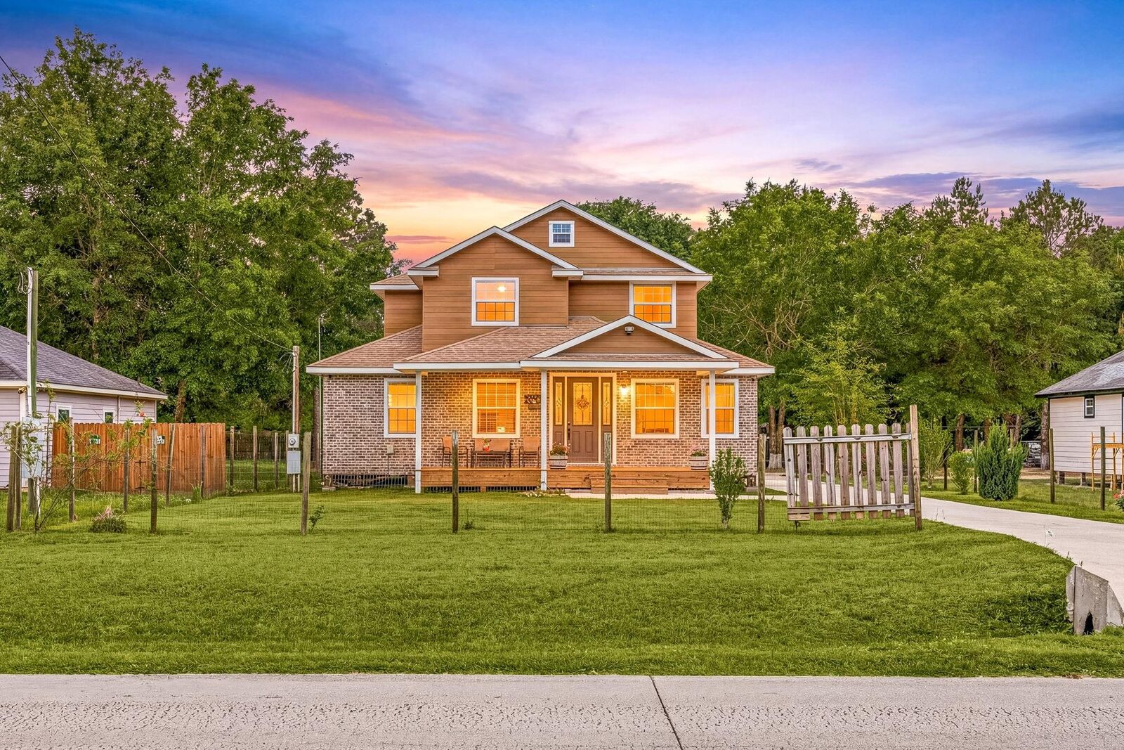 Property Photo:  664 County Road 3404  TX 77327 