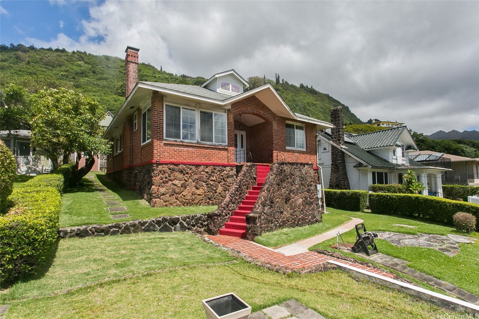 Property Photo: 2742 Manoa Road HI 96822