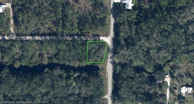 Property Photo:  6901 Burkett Avenue  FL 33875 