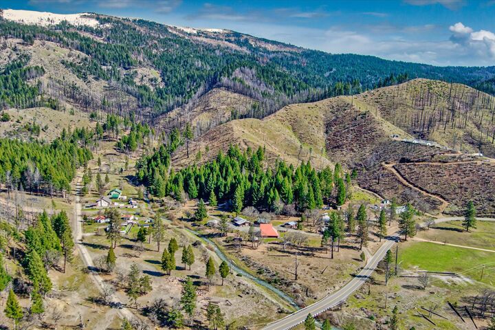 Property Photo:  60 Littlefield Lane  CA 95526 