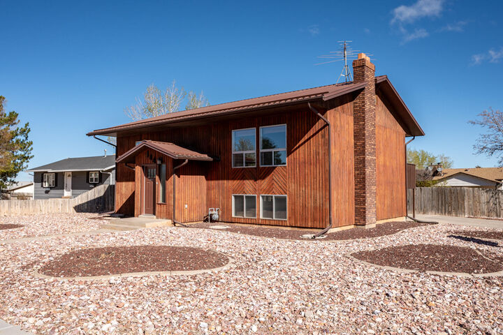 Property Photo:  386 W Frontier Cir  UT 84721 