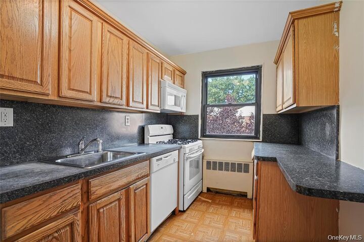 Property Photo: 90-55 Shore Parkway 68 NY 11414