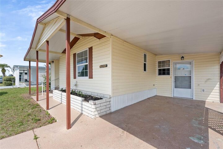 Property Photo:  36941 Beth Ave  FL 33542 