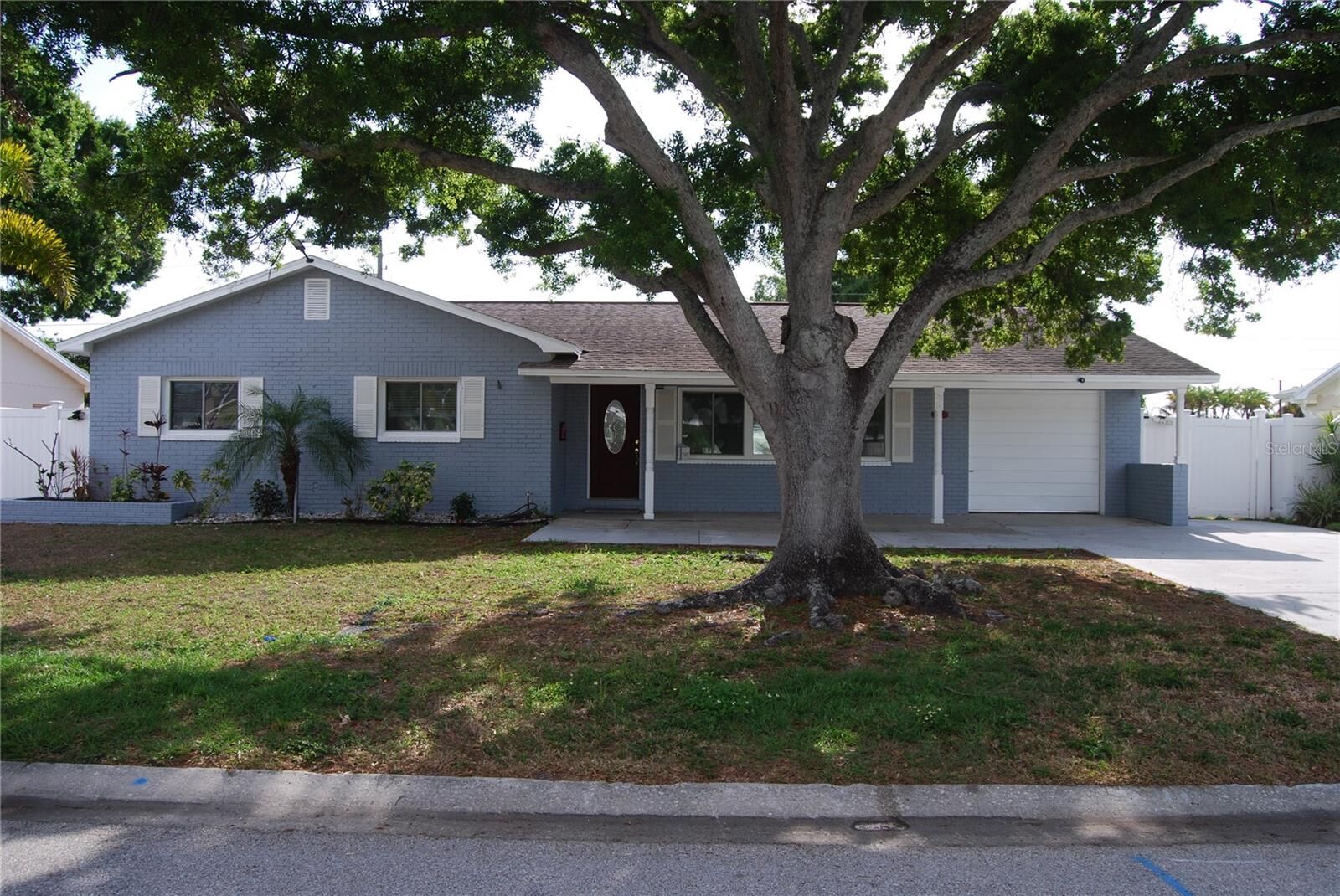 Property Photo:  2851 67th Street N  FL 33710 