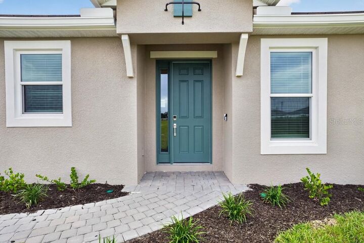 Property Photo: 3316 Porto Lane FL 34211