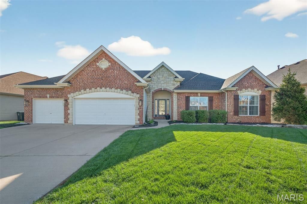 Property Photo: 220 Andrea Lynne Dr. Drive MO 63385