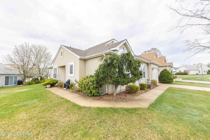 Property Photo:  3 Abercorn Court  NJ 08527 