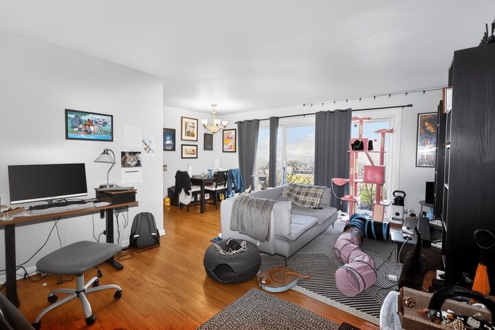 Property Photo:  10111 Old Orchard Court 102  IL 60076 