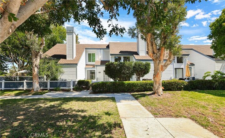 Property Photo: 446 Fallingstar CA 92614