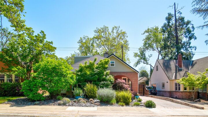 Property Photo:  905 47th Street  CA 95819 