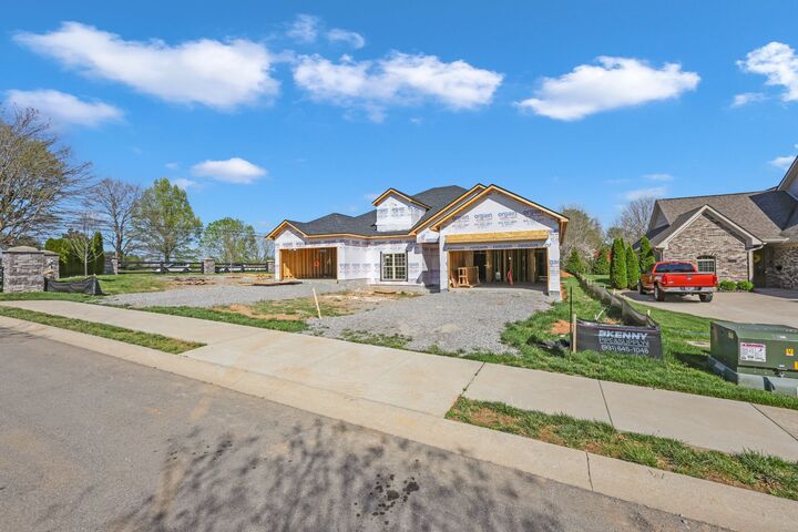 Property Photo:  1101 Veridian Dr  TN 37043 