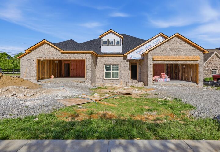 Property Photo:  1101 Veridian Dr  TN 37043 