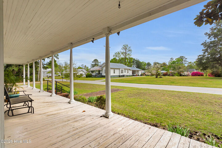 Property Photo:  308 Pollock Street  NC 28573 