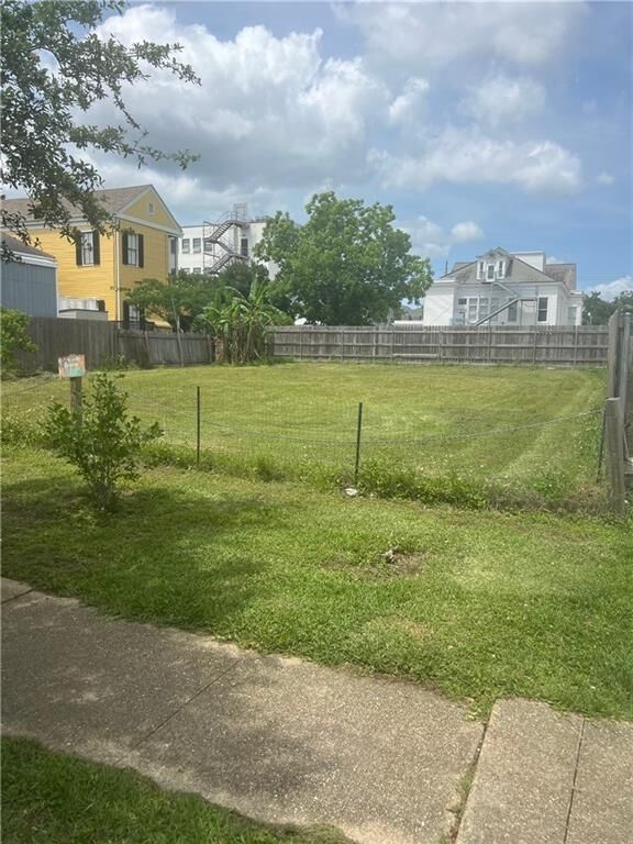 Property Photo:  4147 Cleveland Avenue  LA 70119 