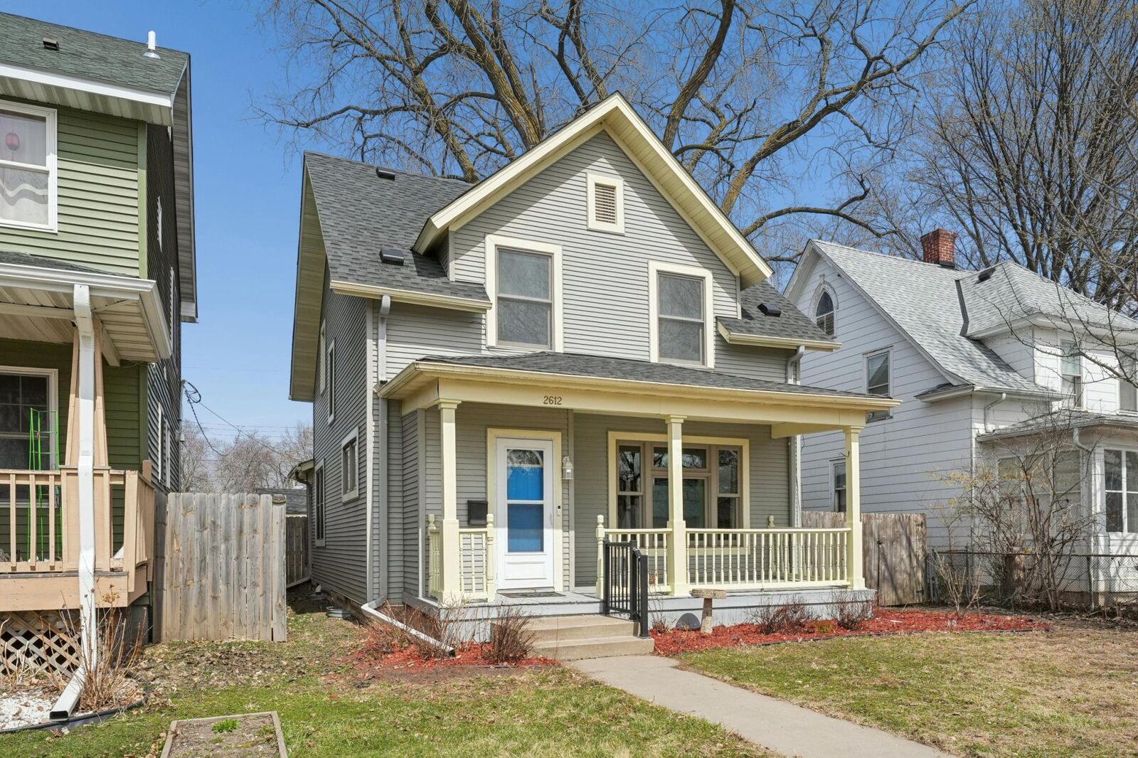 Property Photo: 2612 Plymouth Avenue N MN 55411