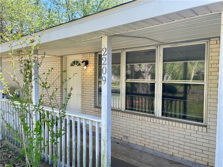 Property Photo: 2209 Sycamore Place AR 72762