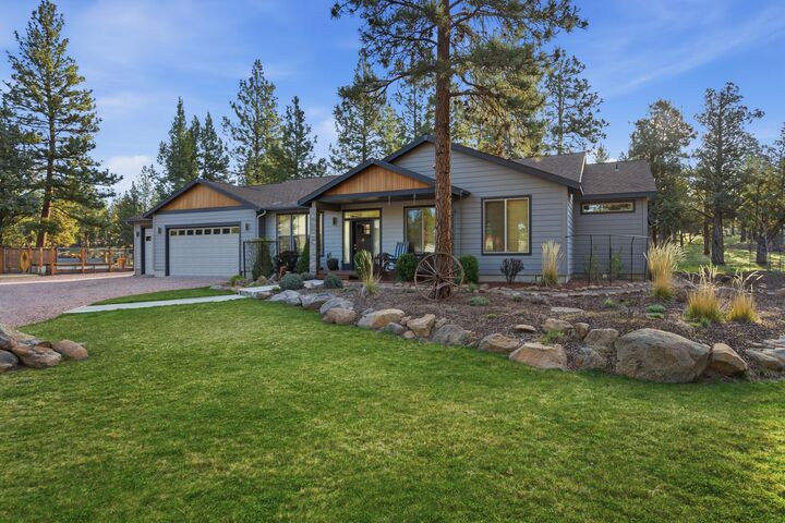 Property Photo: 70160 Mustang Drive OR 97759