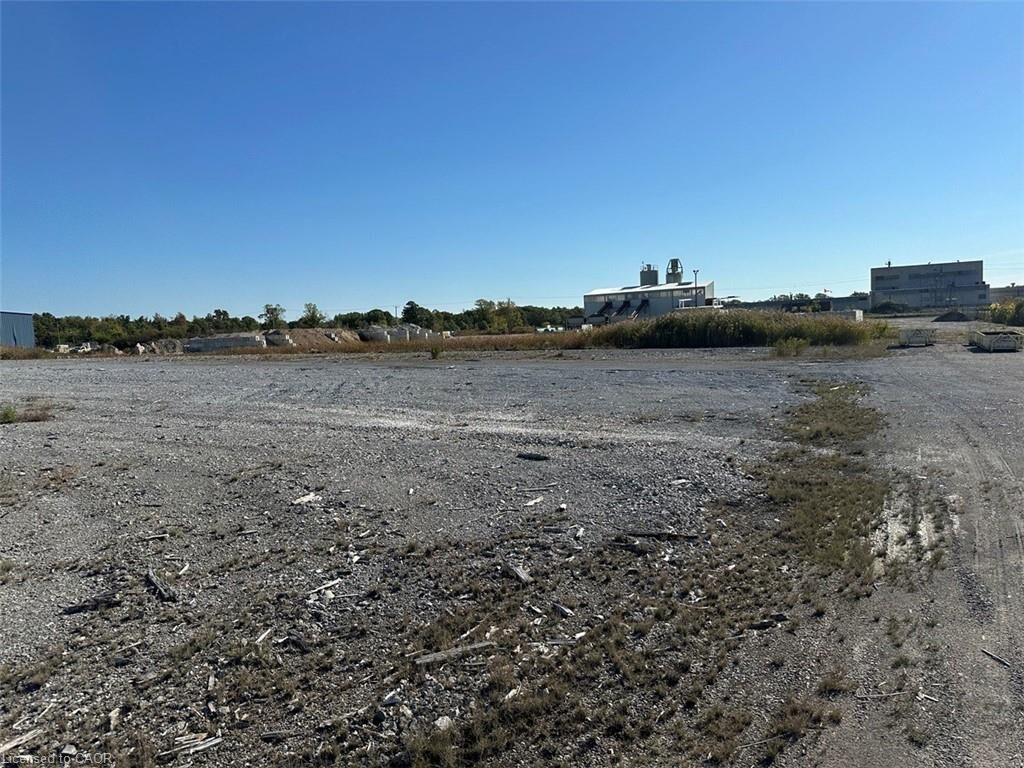 Property Photo:  2691 Clifford Street  ON L0R 2A0 