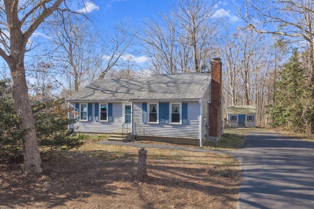 Property Photo:  37 Greenville Dr  MA 02644 