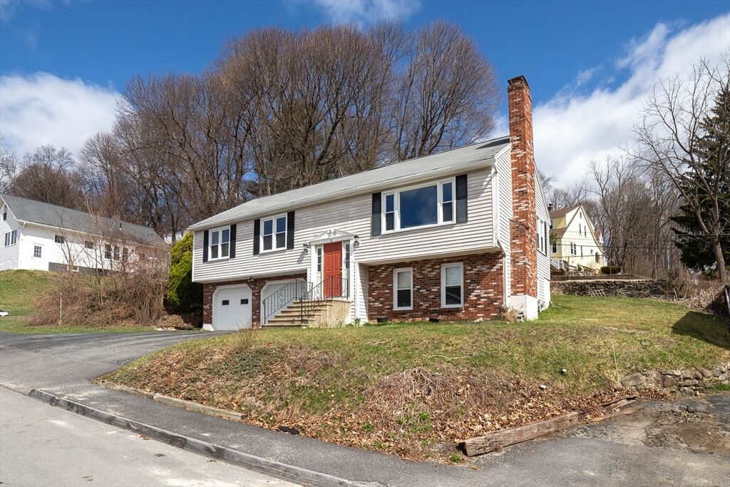 Property Photo:  8 Minthorne  MA 01603 