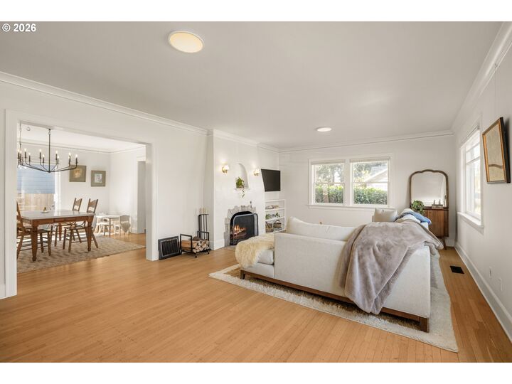 Property Photo:  8623 N Curtis Ave  OR 97217 