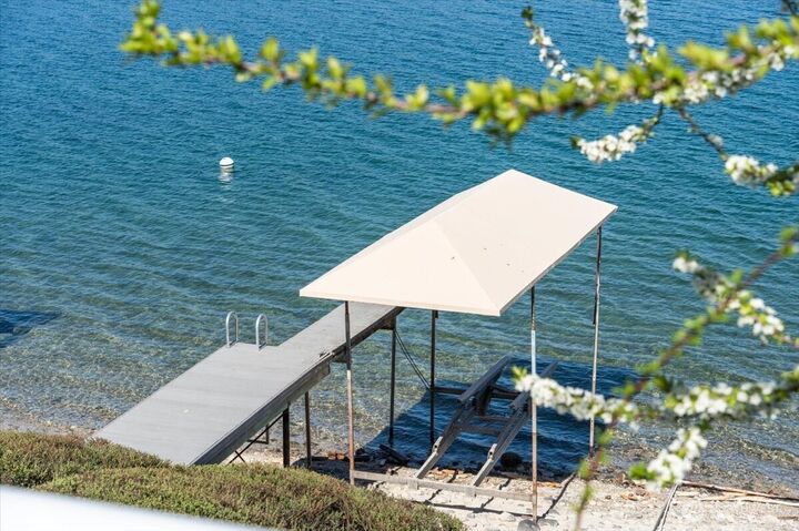 Property Photo:  1606 S Lakeshore Road  WA 98816 