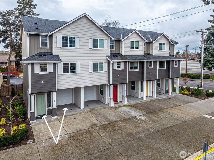 Property Photo:  334  9th Avenue SE A4  WA 98372 
