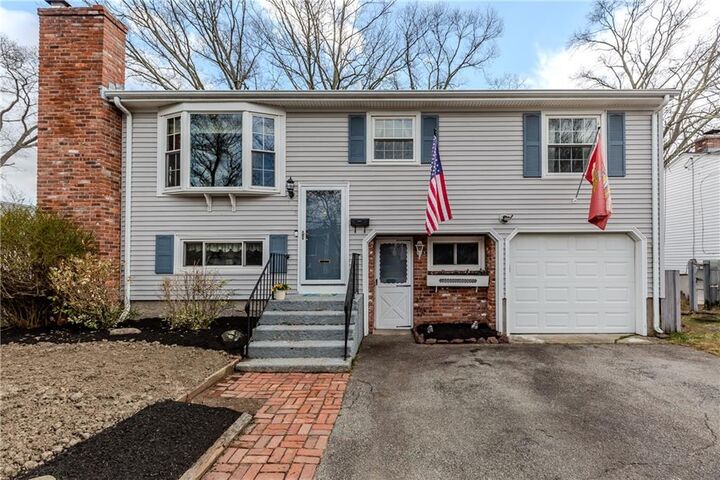 Property Photo:  185 Parkside Avenue  RI 02861 