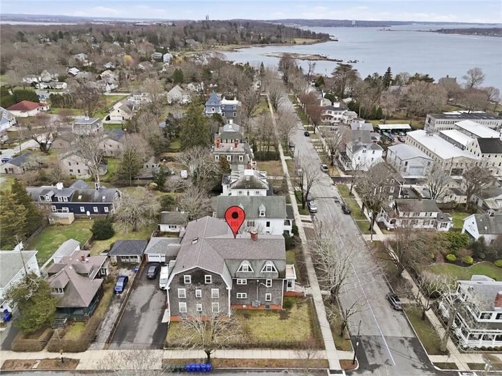 Property Photo:  82 High Street 1S  RI 02809 