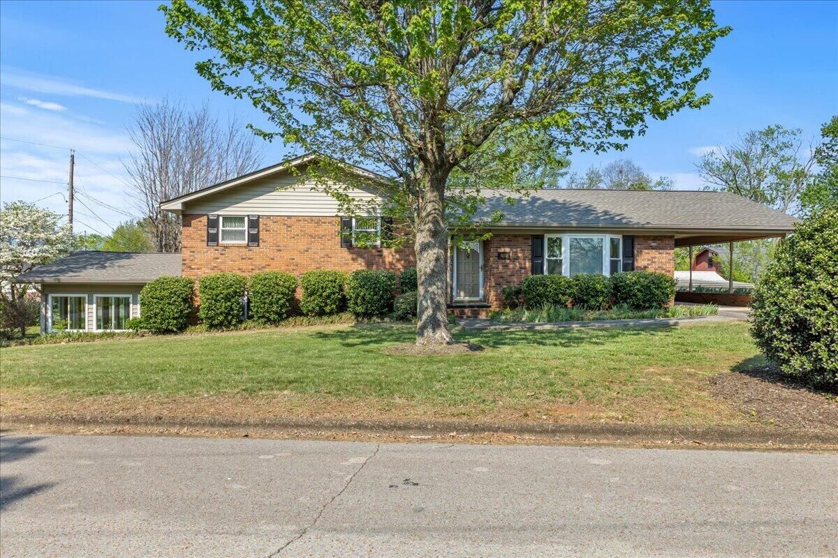 Property Photo:  610 Hudson Street  TN 37303 