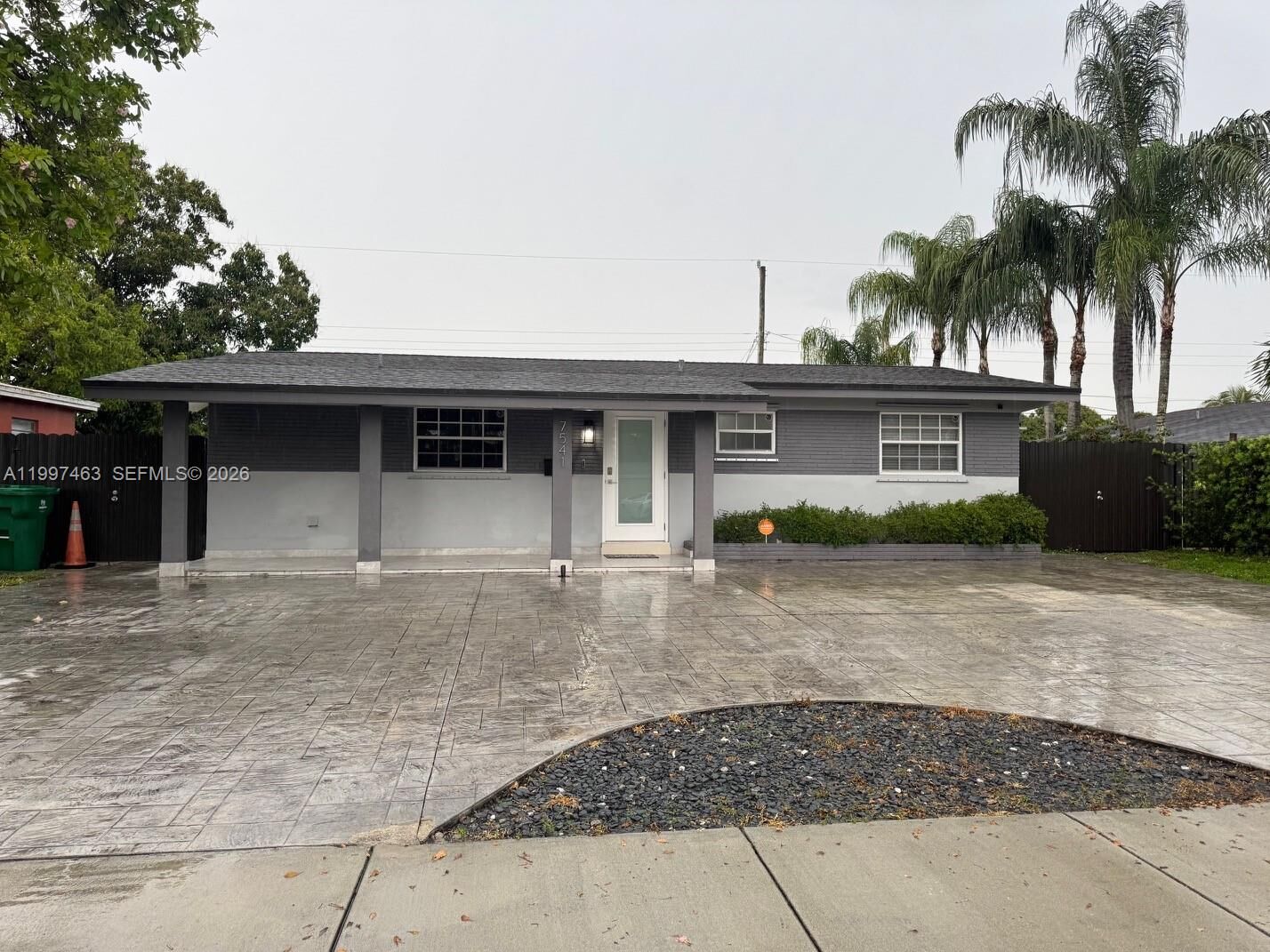 Property Photo:  7541 Miramar Pkwy  FL 33023 