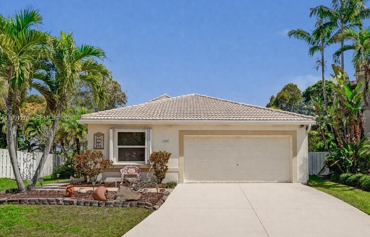 Property Photo:  1080 Briar Ridge Rd  FL 33327 