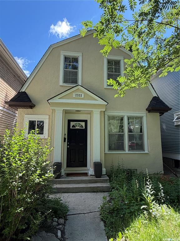 2333 Robinson Street — photo 1