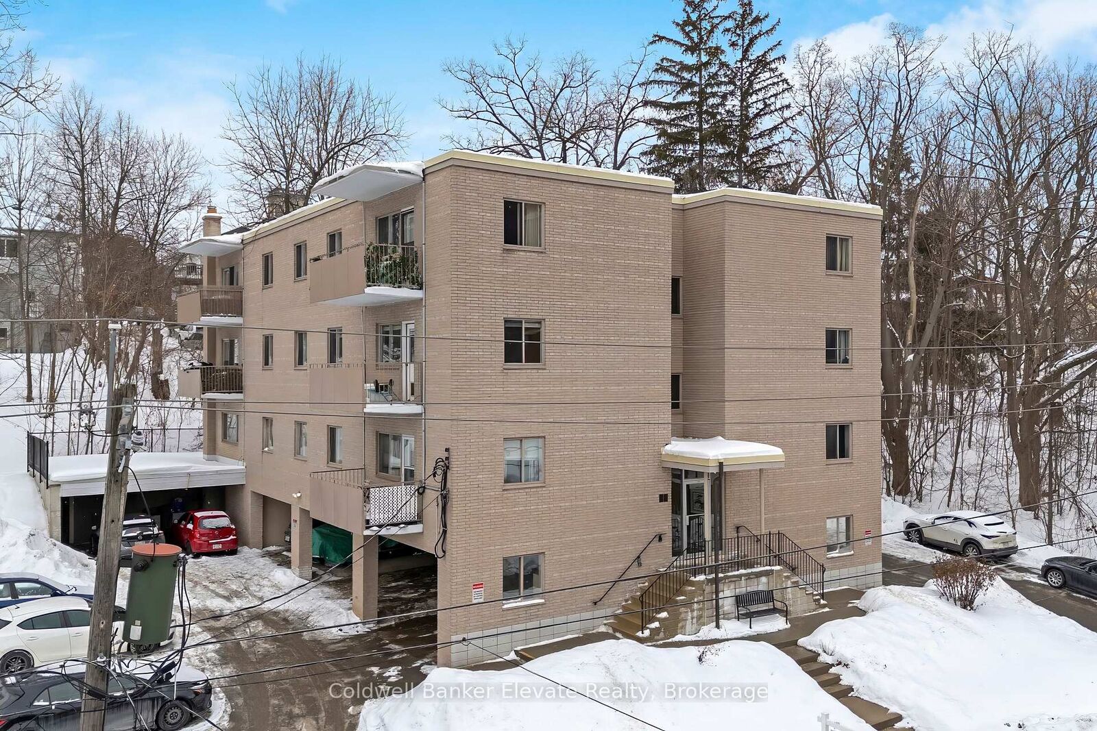 Property Photo:  49 Park Avenue 402  ON L7G 3H9 