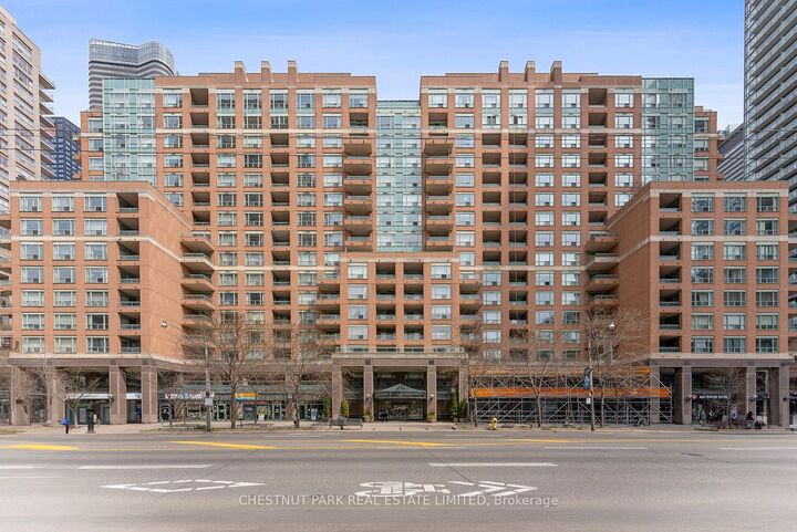 889 Bay Street 1610 — photo 1