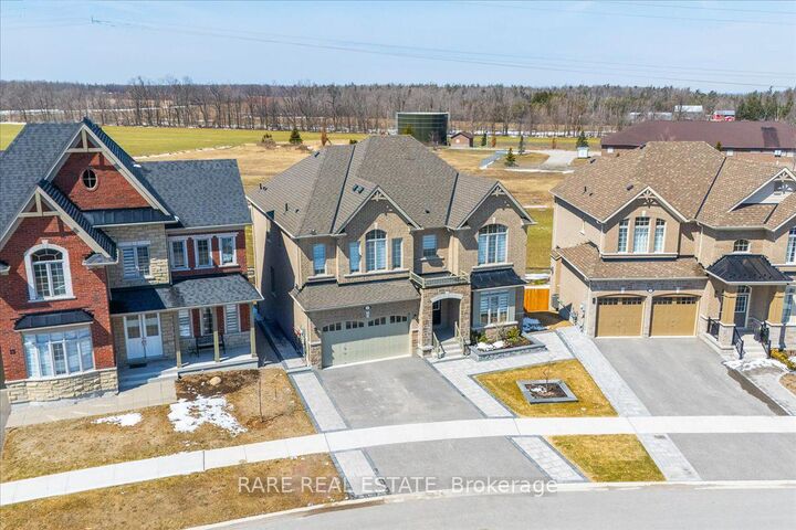Property Photo: 17 Sanford Circle ON L9X 2A8