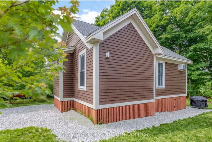 Property Photo: 6 Farm View Lane 143 ON K0K 1P0