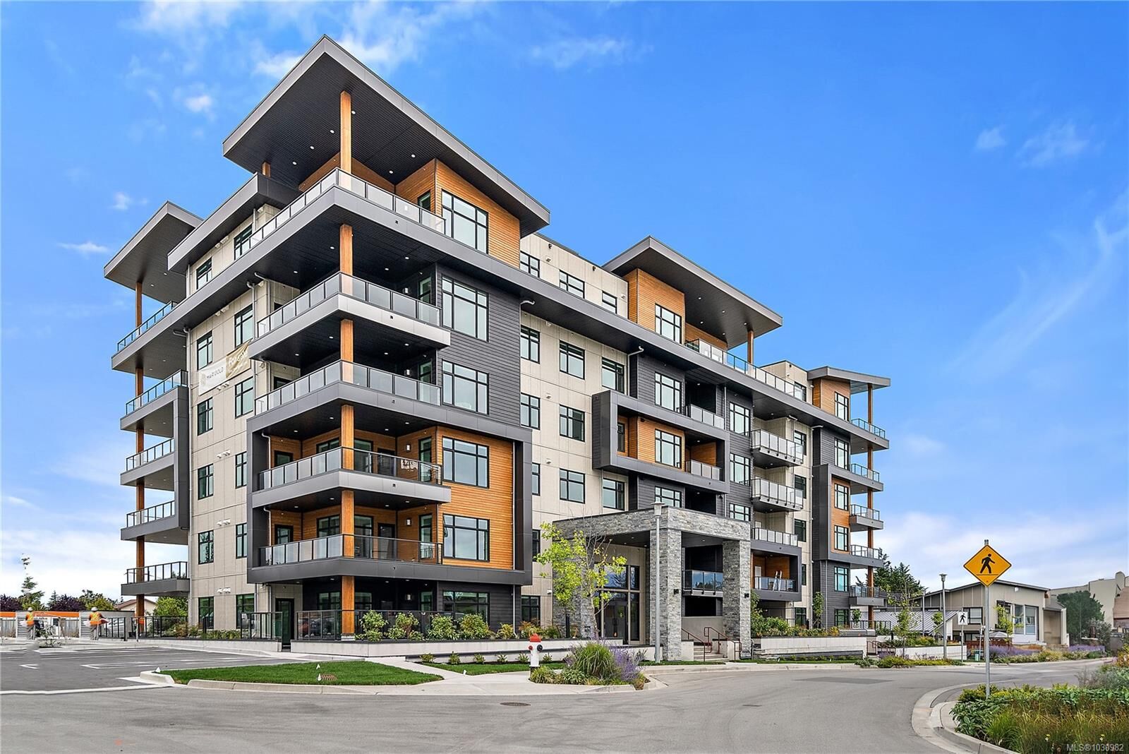 Property Photo: 2520 Hackett Cres #604 BC V8M 0C5