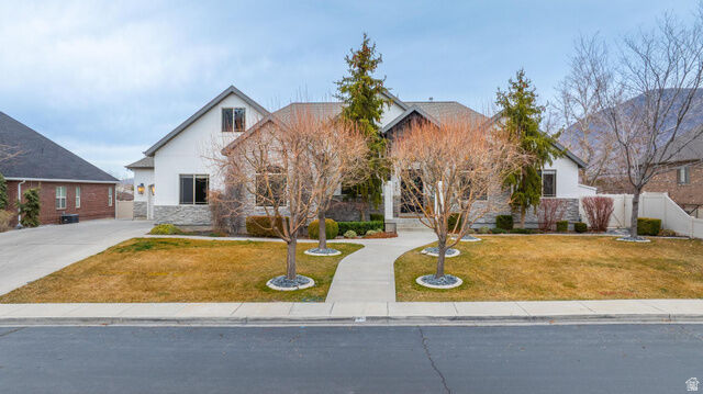 Property Photo: 648 W 250 N UT 84042