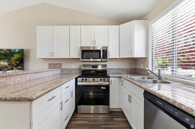 Property Photo:  6085 S Park  Wood Dr W  UT 84118 